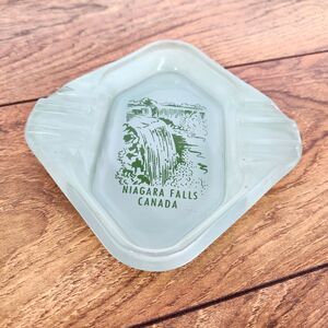 Vintage Niagara Falls Canada Side Green Glass Smoking Souvenir Ashtray Canadian